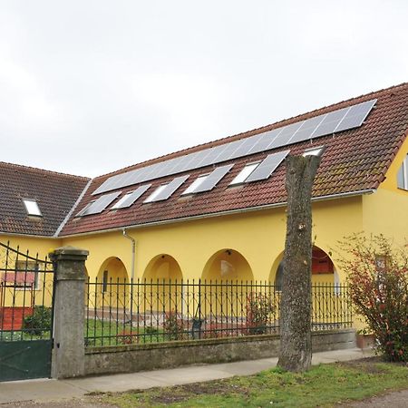 ApostagCasa Napsugar Panzio住宿加早餐旅馆 外观 照片