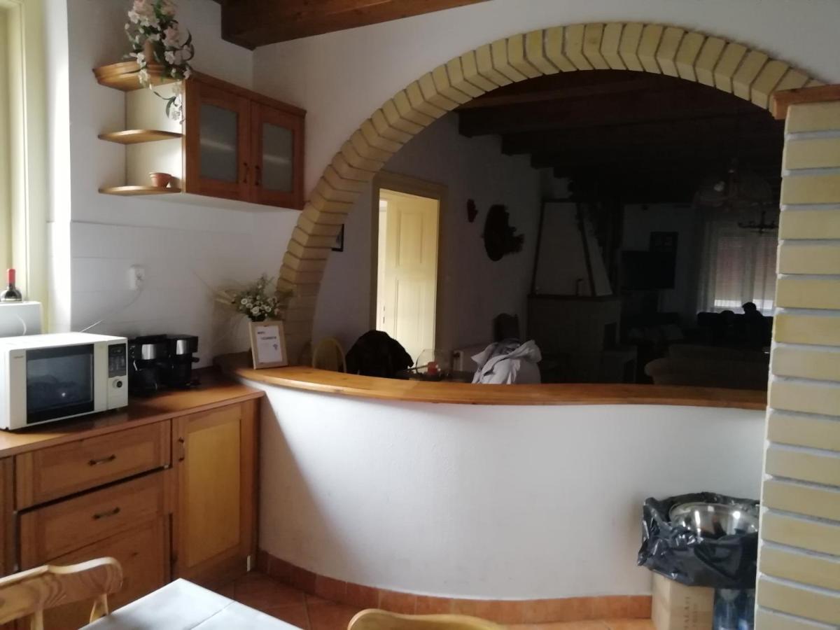 ApostagCasa Napsugar Panzio住宿加早餐旅馆 外观 照片
